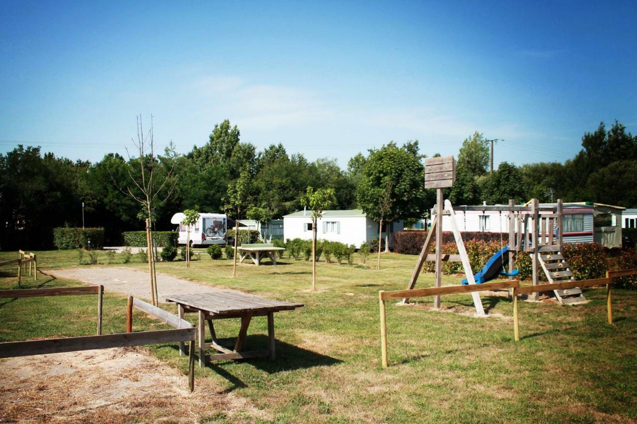Sainte-Foy  Camping Au Pre De L'Etang מראה חיצוני תמונה